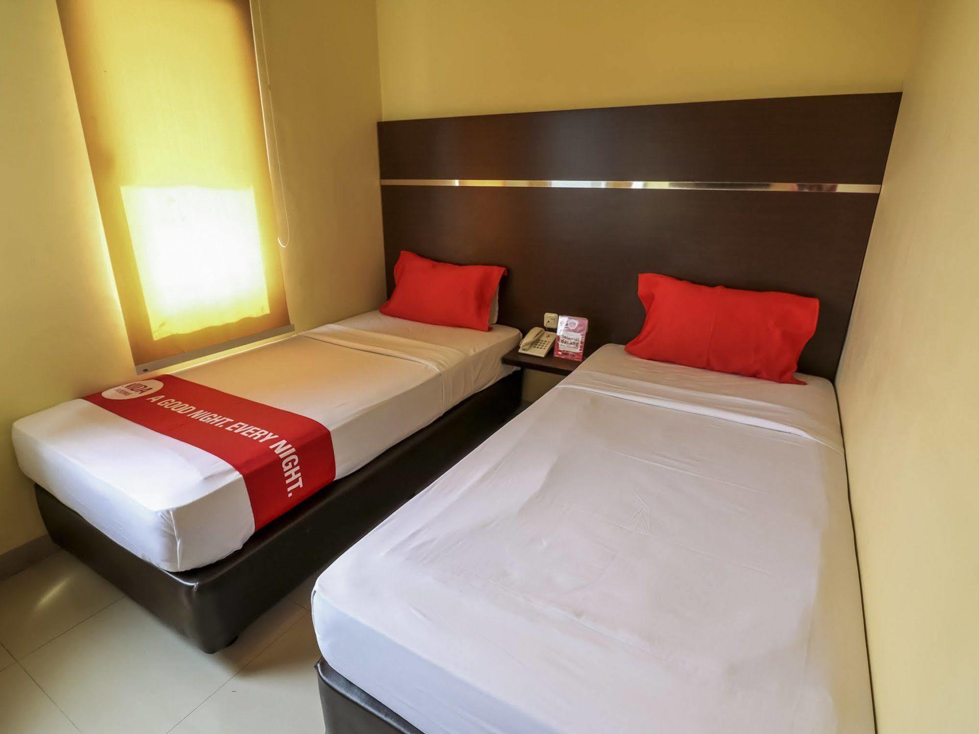 Nida Rooms Makassar Town Square Eksteriør billede