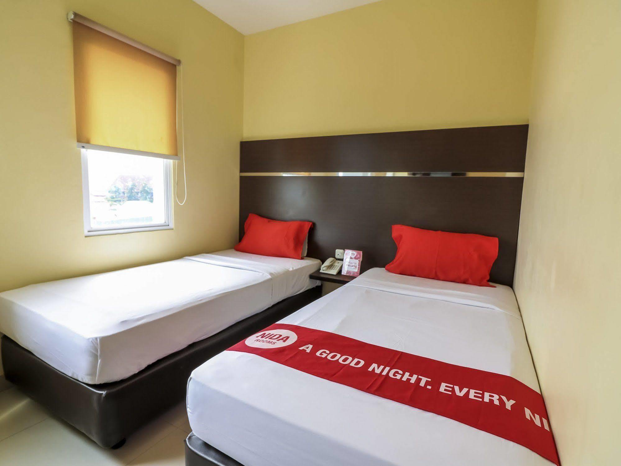 Nida Rooms Makassar Town Square Eksteriør billede