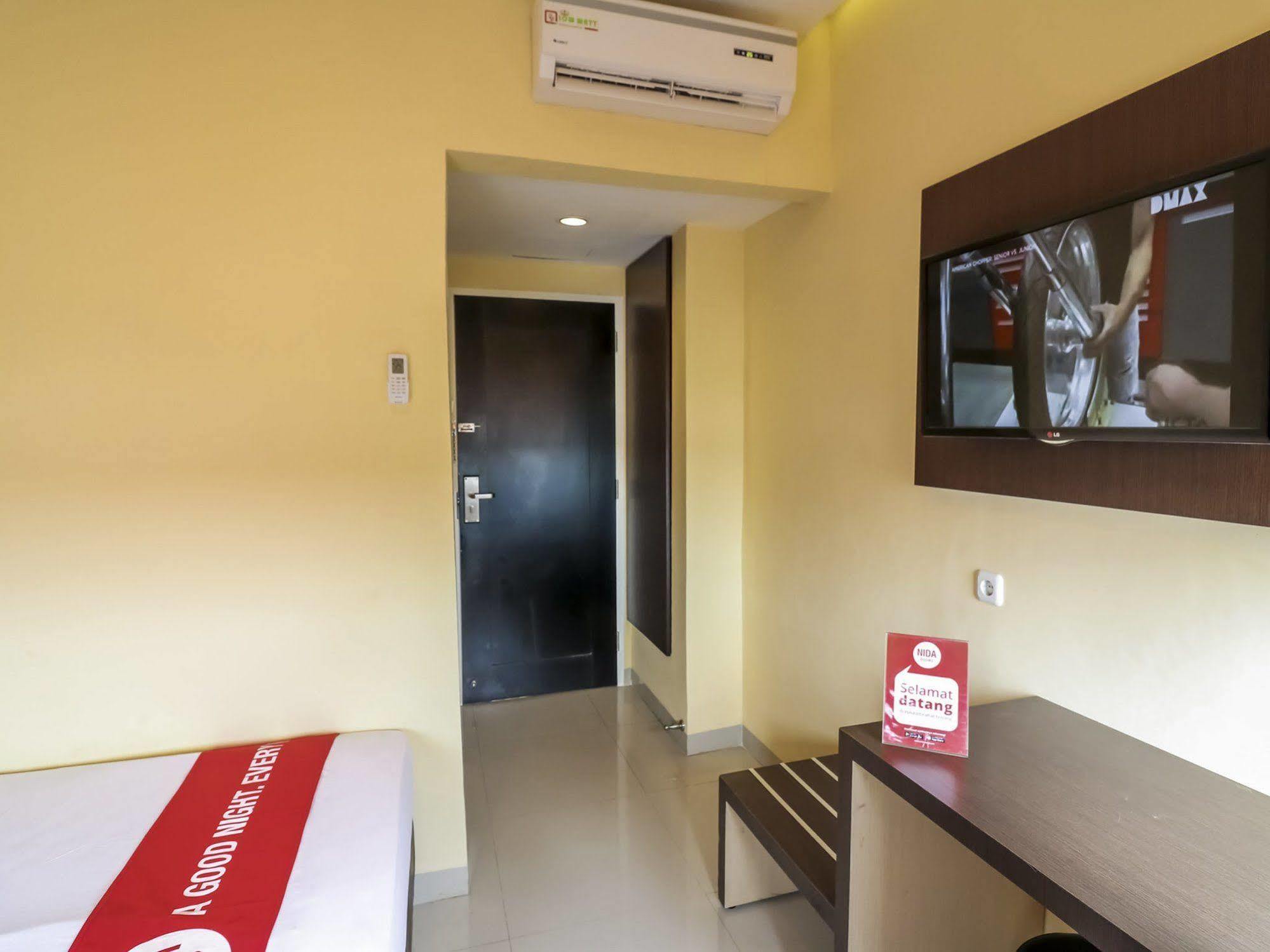 Nida Rooms Makassar Town Square Eksteriør billede